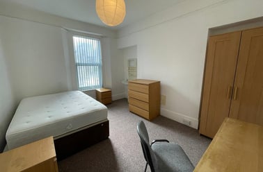 Belgrave Road, Mutley, Plymouth - Image 2